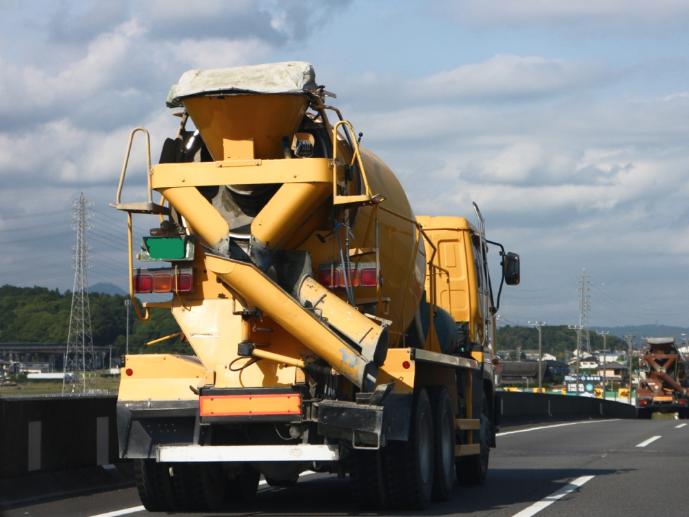 生コン車